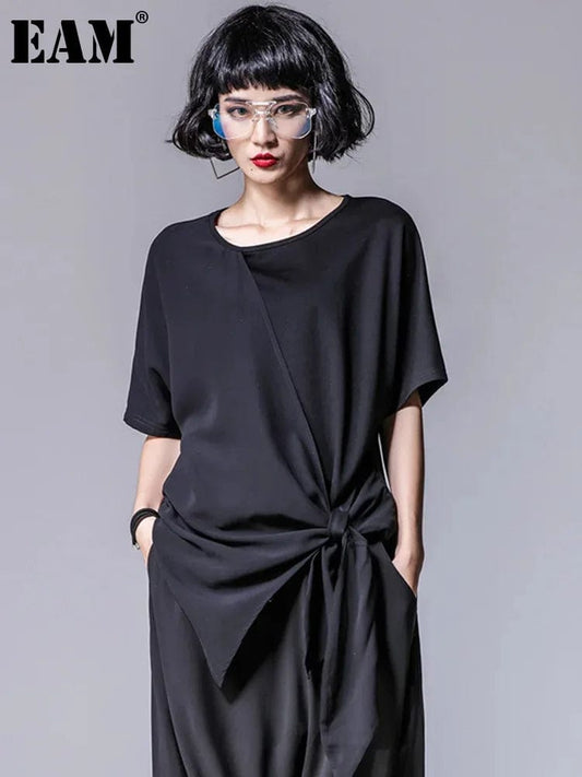 [EAM] Women Black Asymmetric Chiffon Pleated Big Size T-shirt New Round Neck Short Sleeve Fashion Spring Summer 2024 1DF4730